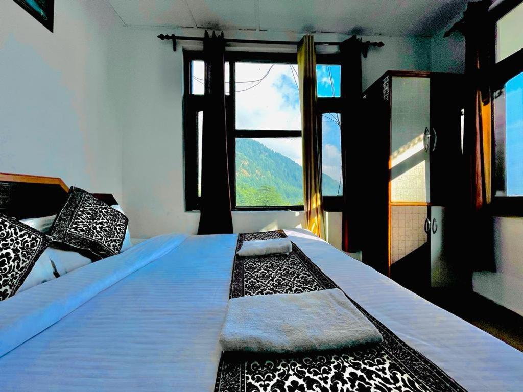 The Lake Cottage By Vrb Hotels Mcleodganj 达兰萨拉 外观 照片
